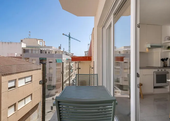 Casa Amorosa - Close To Beach, Centre And Bus Station Apartament Torrevieja